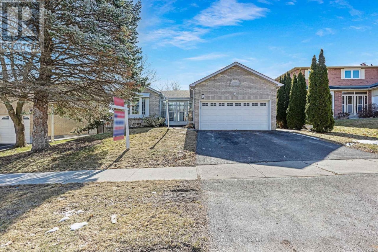 514 Malvern Crescent, Newmarket, ON L3Y7L6 MLS N8096154 Viewhomes.ca