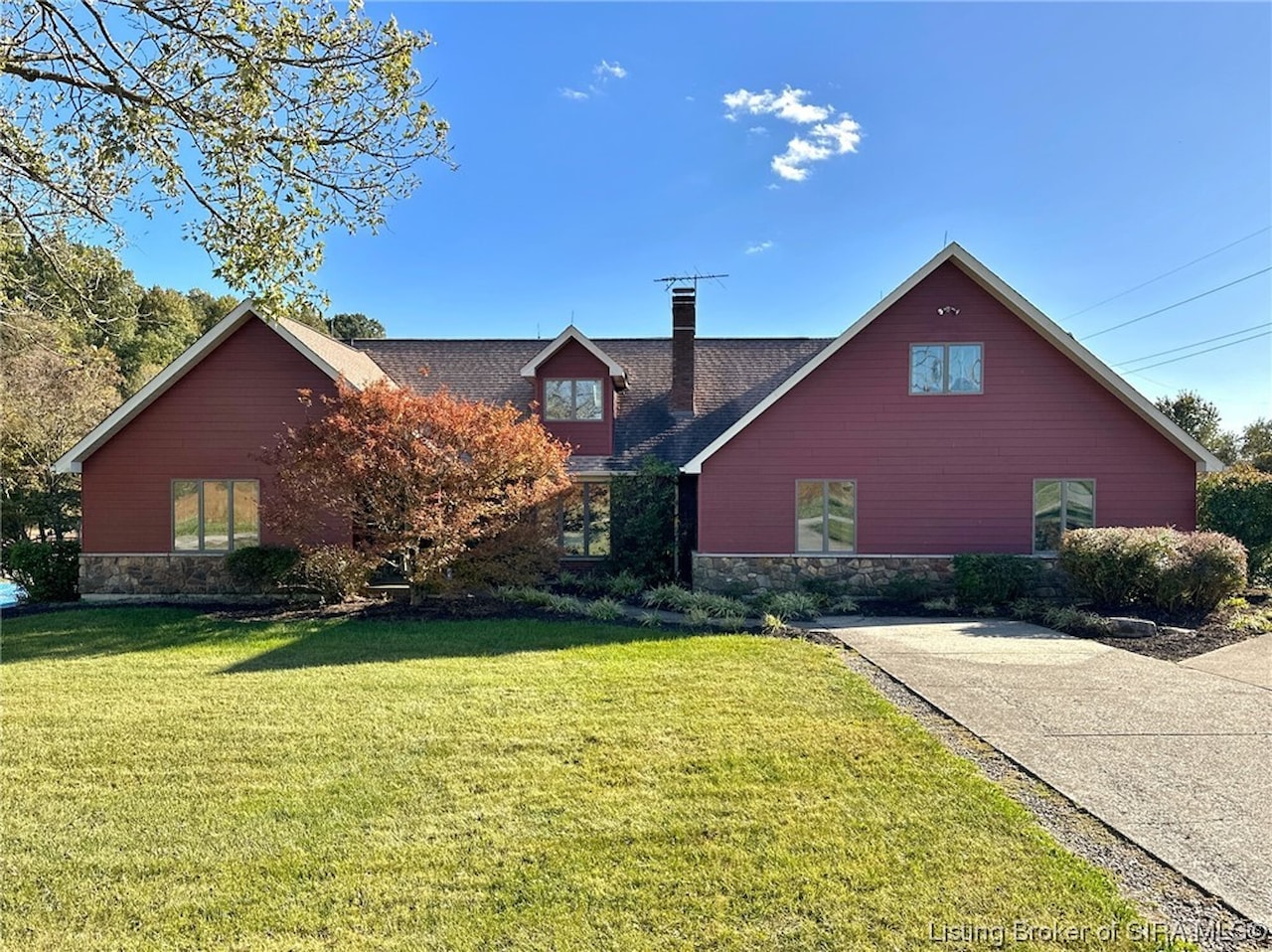 7985 Chapel Hill Rd Borden, IN 47106 MLS 202405458