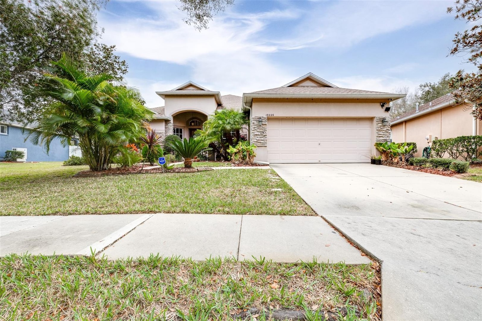19226 Meadow Pine Dr Tampa, FL 33647 West Meadows