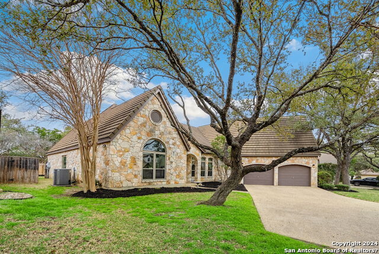 19232 Reata Trail San Antonio, TX 78258 home for sale