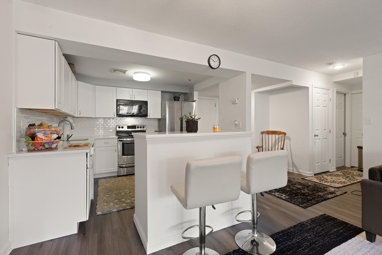 Sutton Pond Downtown North Andover, 148 Main St B332, MA, condo for