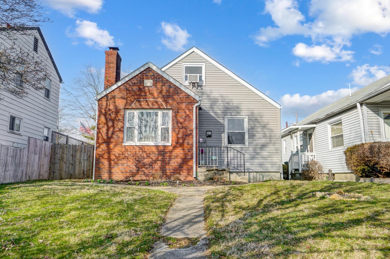 97 N Westgate Avenue Columbus, OH 43204 Vision Realty Inc.