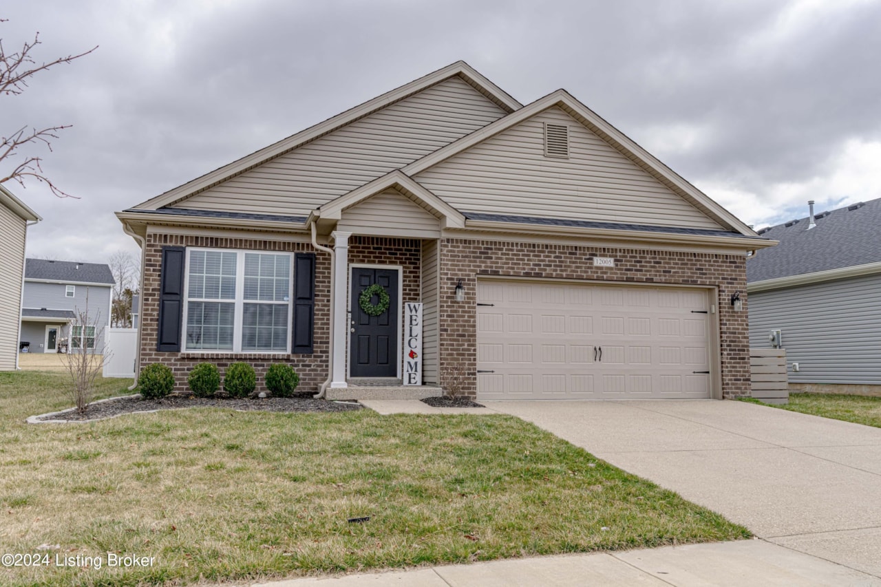 12005 Cascade Falls Trl Louisville KY 40229 home for sale MLS 1656007