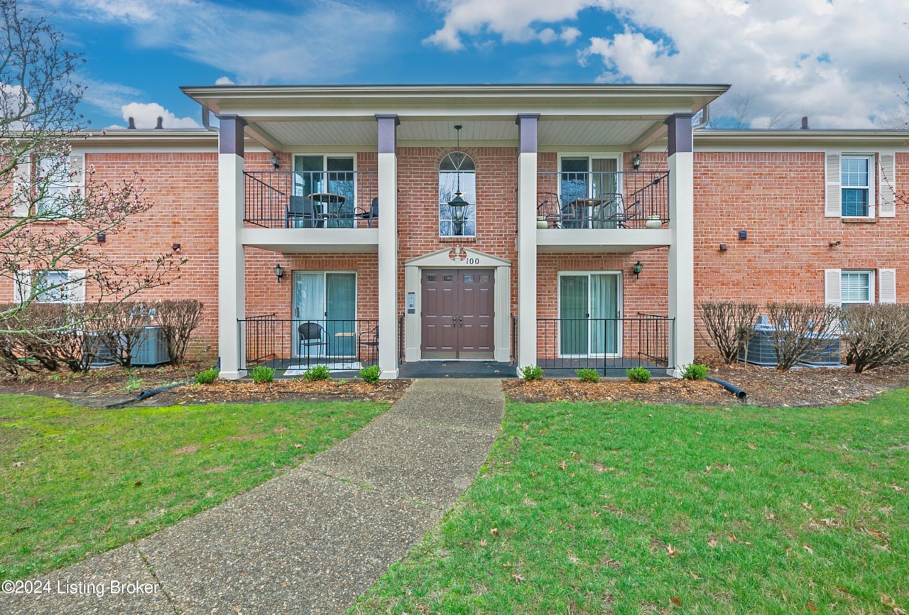 101 Forest Park Rd Louisville KY 40223 condo for sale MLS 1656148