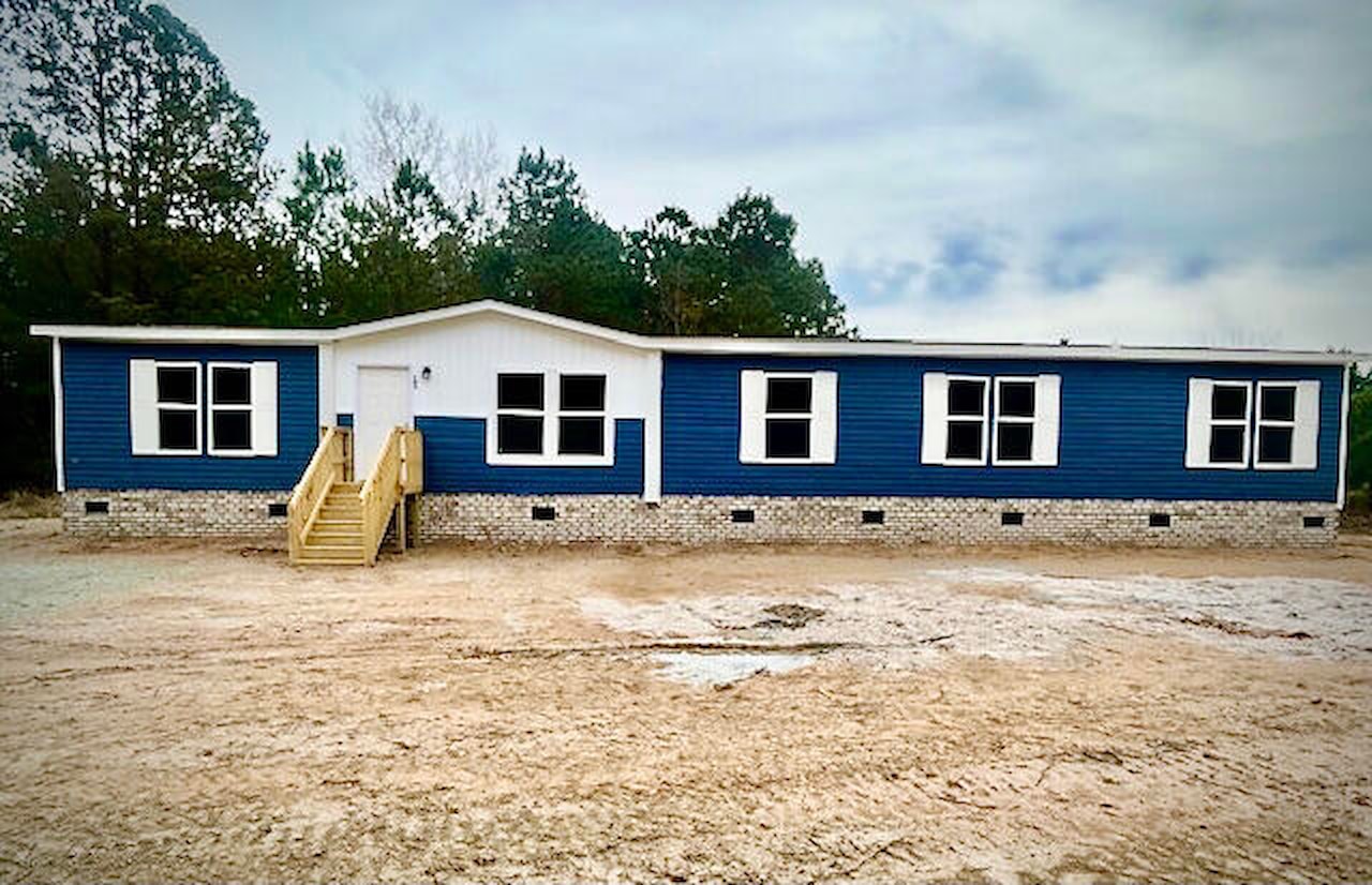 294 Friendship Circle Pineville, SC 29468 MLS 24005227