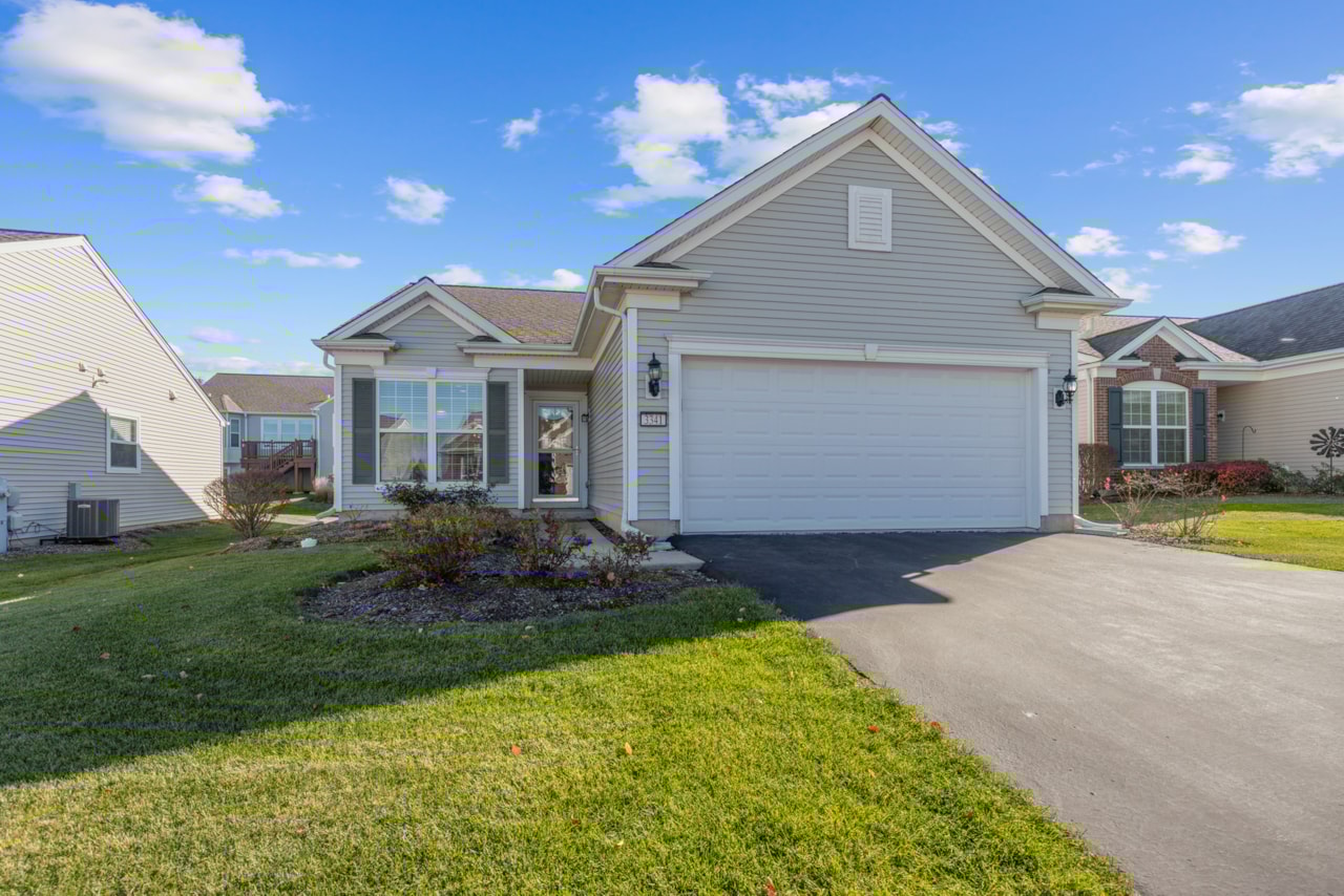 3341 Rockwell Circle Mundelein, IL 60060 home for sale for 349,900