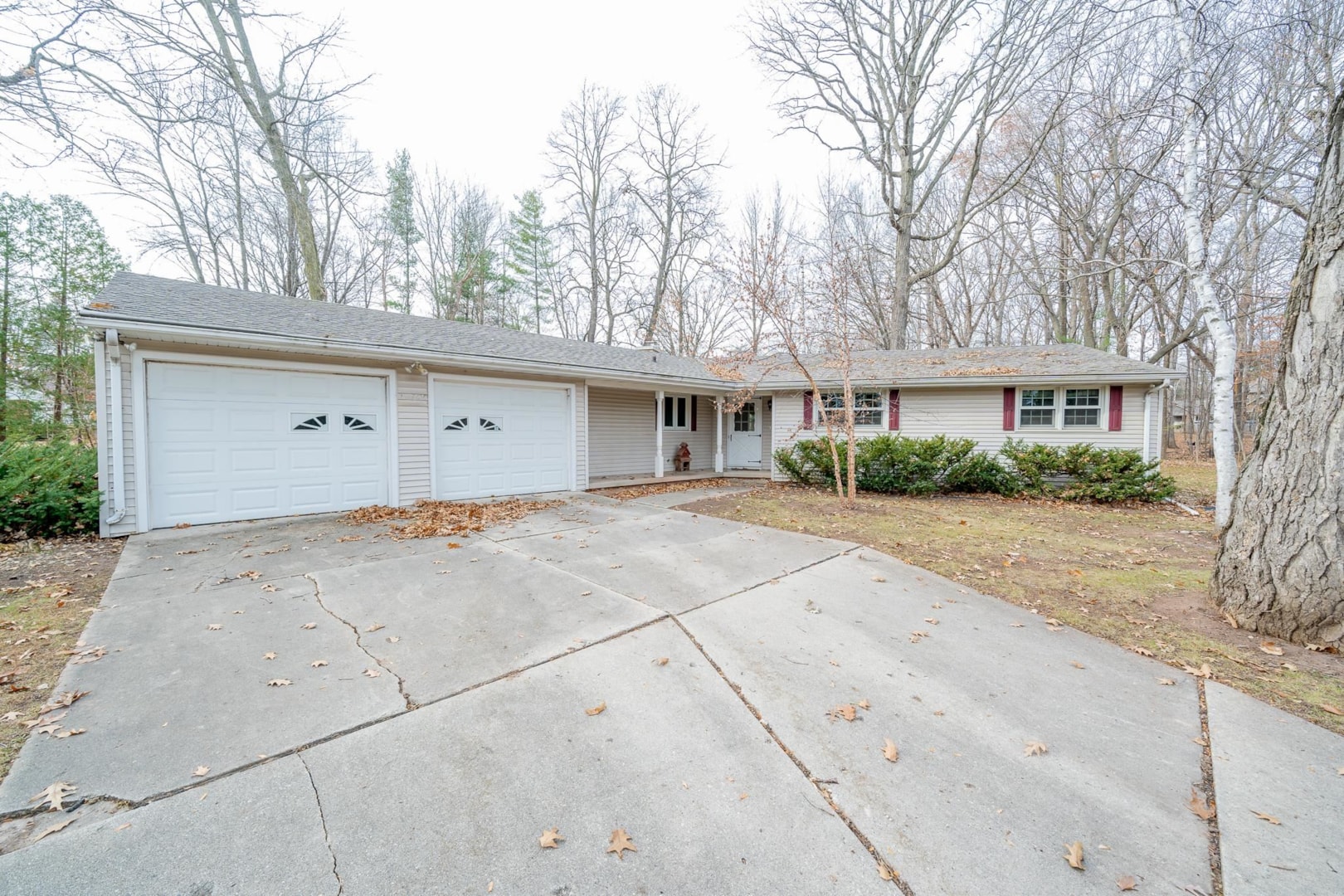 2850 Timber Ln Green Bay, WI 54313 home for sale, MLS50284453