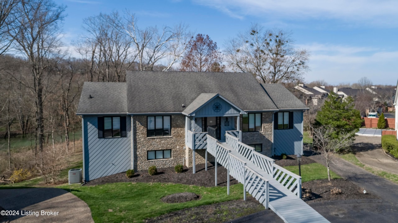 6901 Timber Bluff Ct, Prospect, KY 40059 The Landings 537,500