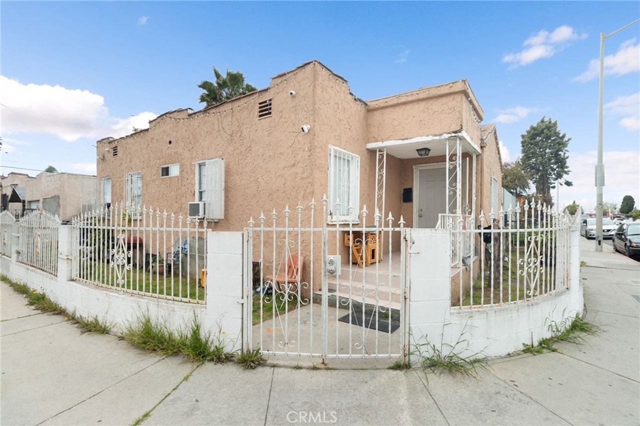 1158-nadeau-st-los-angeles-ca-90001-rubyhome