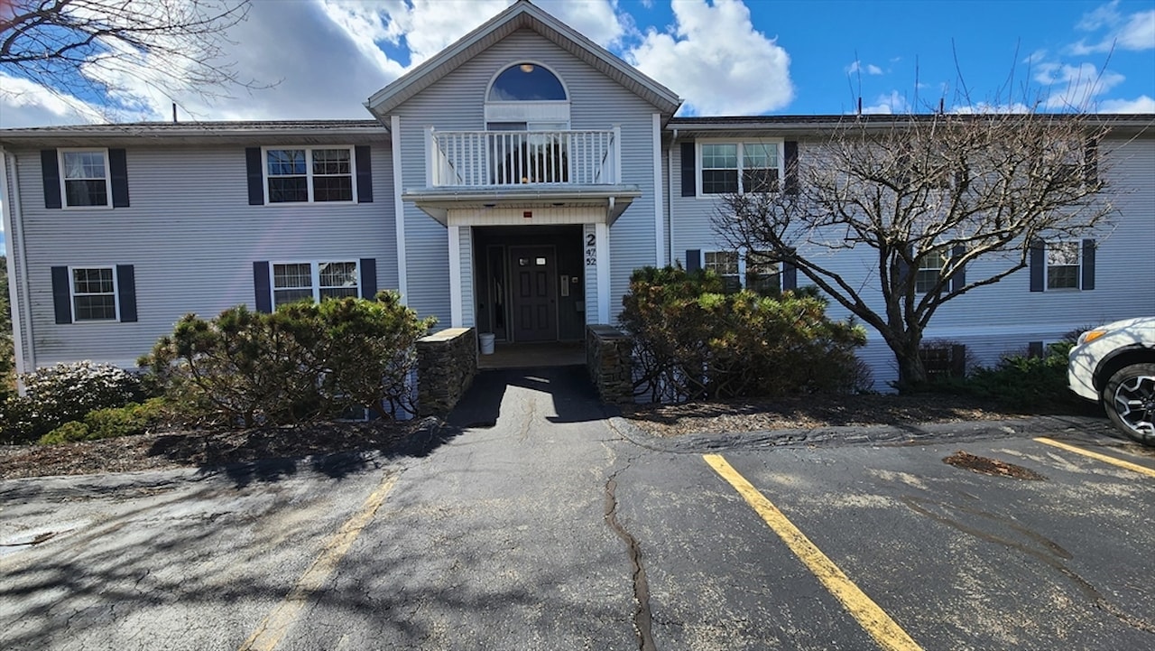 Crestview Gardens Spencer, 2 Crestview Dr 47, MA, condo for sale, MLS
