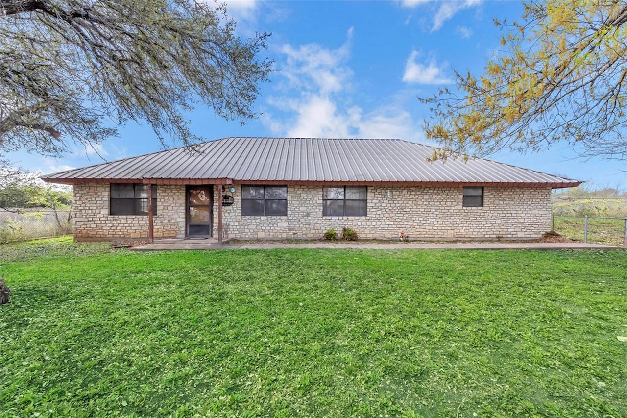 200 Cr 320 ( Easy St) RD, Bertram, TX 78605 MLS 5960389 Longhorn