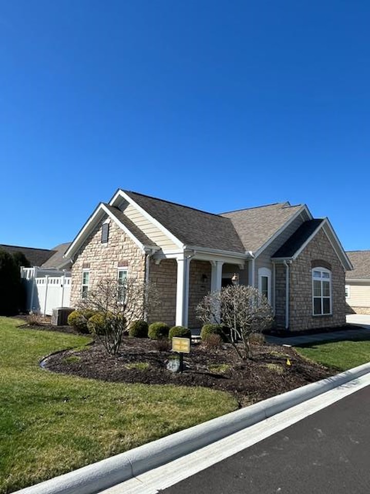 For Sale 329,900 A condo for sale for sale at 1552 S Bridgewater Way