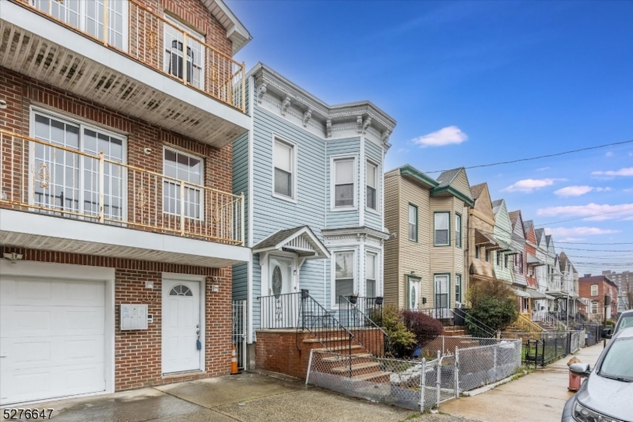 200 Union St Home for Sale in Jersey City NJ