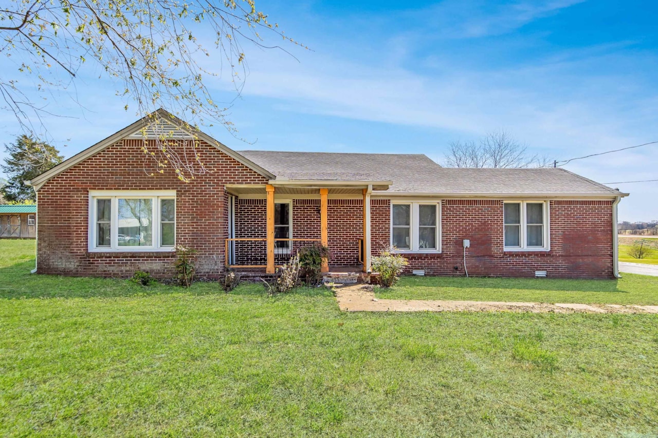 13600 Church St Atwood, TN 38220 MLS 241324