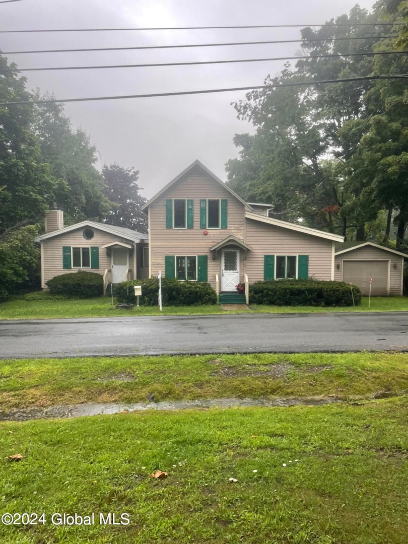 19 Ames Ave Round Lake, NY 12151 MLS 202414448