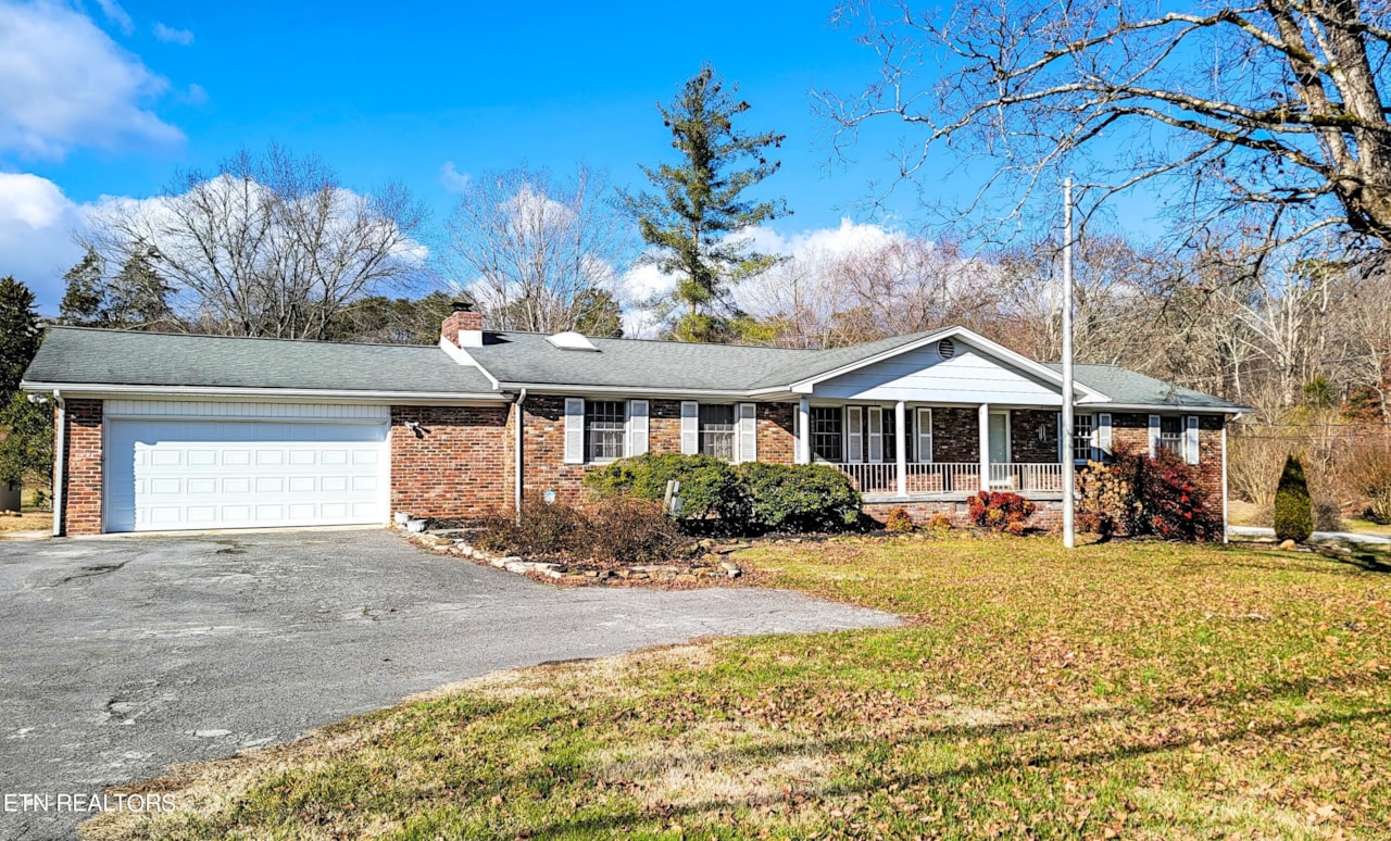 829 Kimberlin Heights Rd Knoxville, TN 37920 MLS 1245881