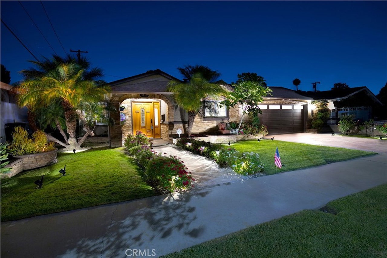 1212 E Van Bibber Ave, Orange, CA 92866 MLS PW24067317 home for sale