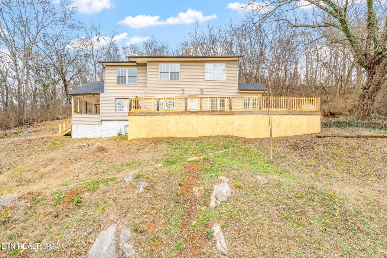 3070 Dug Gap Rd Louisville, TN 37777 MLS 1249334