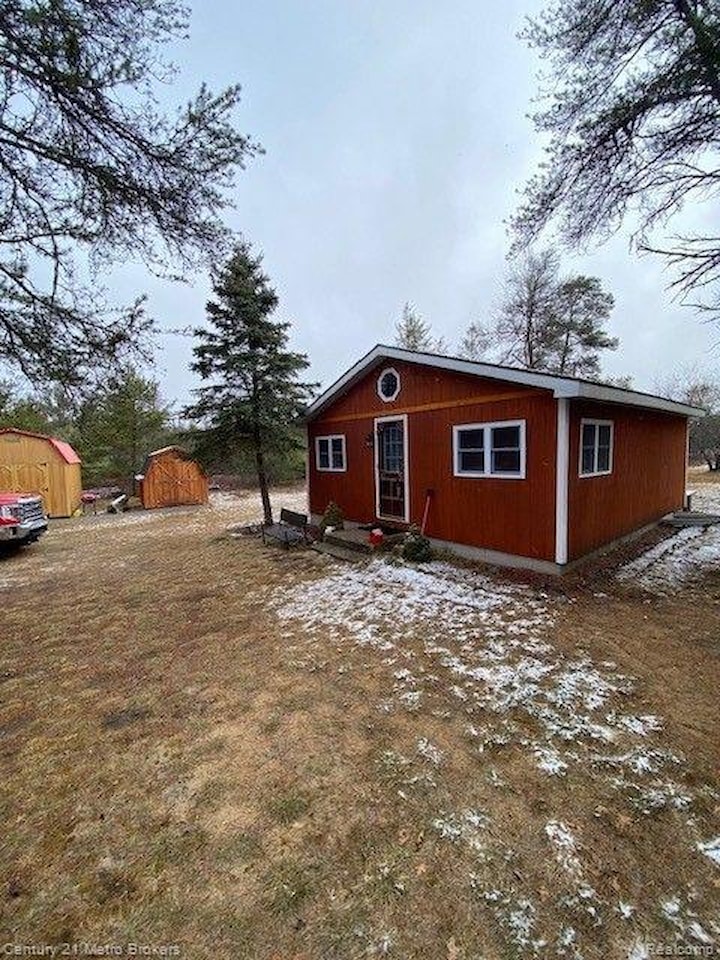 1671 S Thendara Rd Grayling Twp, MI 49738 MLS 20240022299