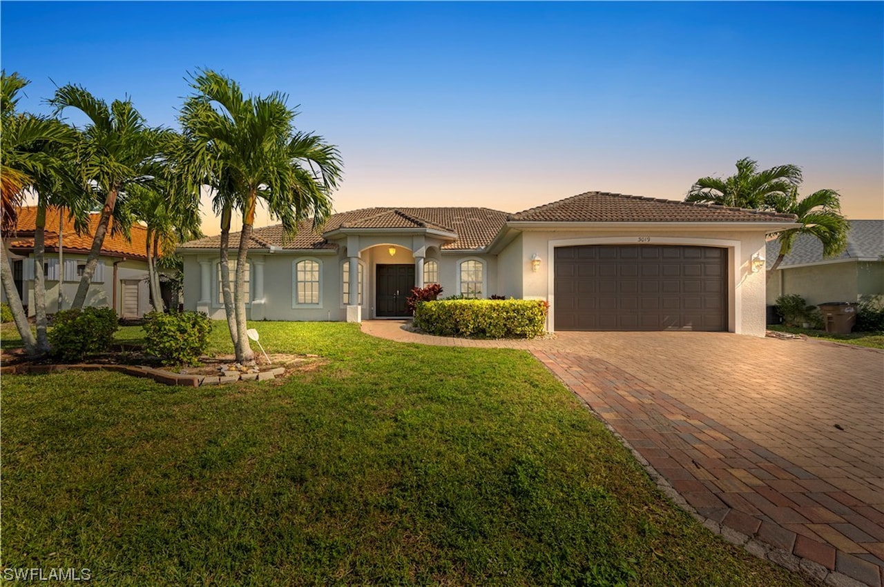 3019 S Chiquita Blvd Cape Coral, FL 33914 MLS 224006077