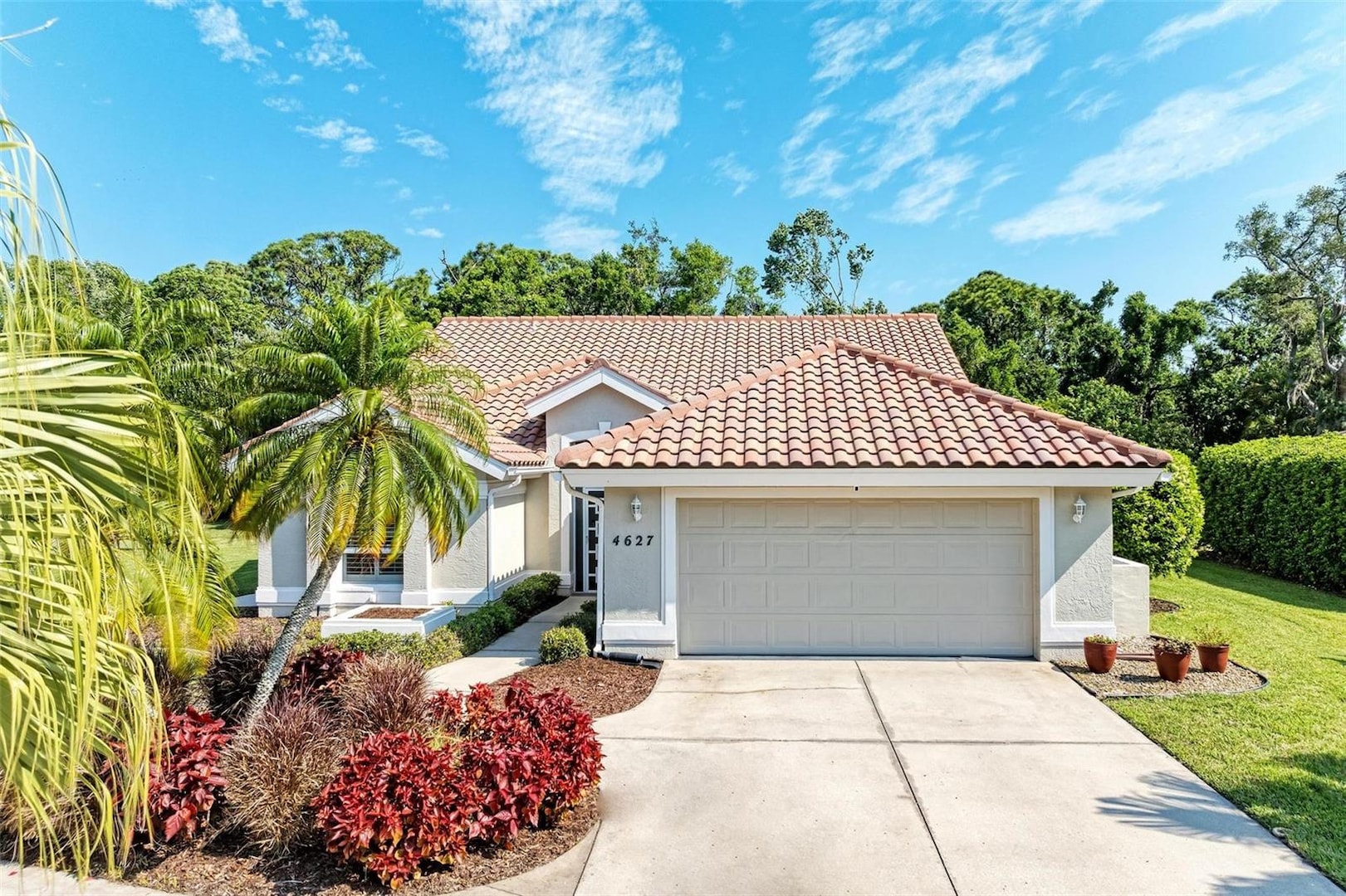 4627 Del Sol Blvd Sarasota, FL 34243 Longwood Run Ph 4