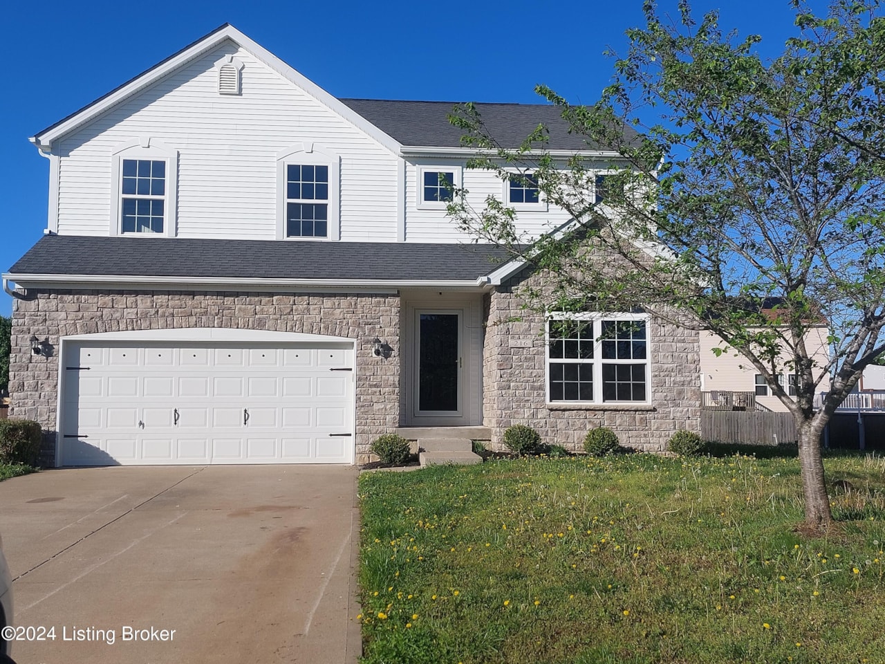 216 Twin Eagles Pkwy Mt Washington, KY 40047 | MLS 1658516