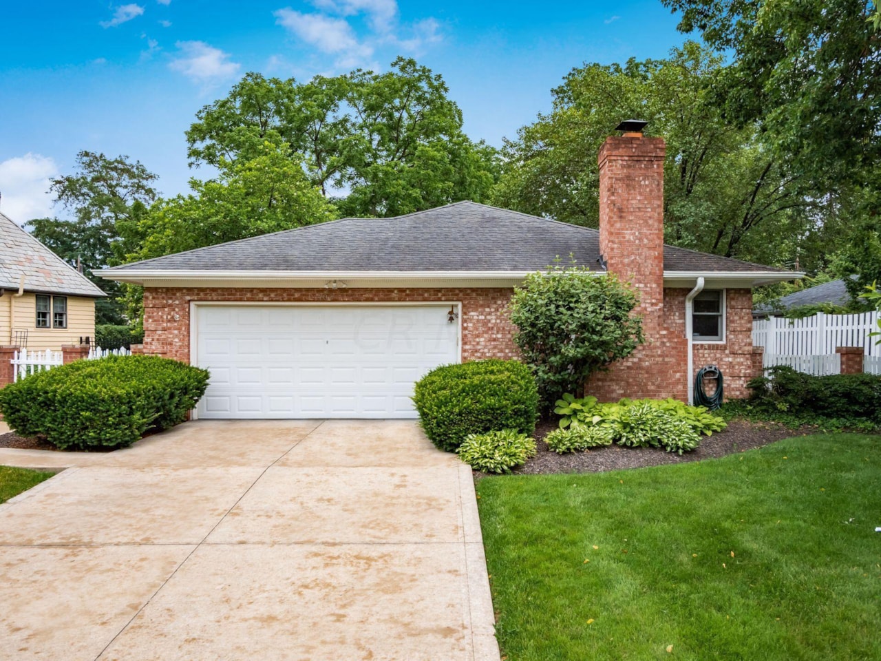 For Sale 549,000 A home for sale for sale at 400 Eastmoor Boulevard