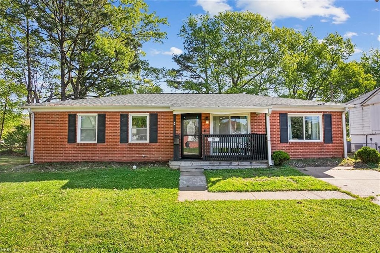 10 Tillerson Dr Newport News, VA 23602 MLS 10528376