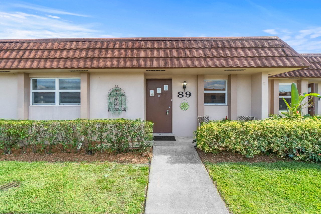 5775 W Fernley Drive 89 West Palm Beach, FL 33415 MLS R10979287
