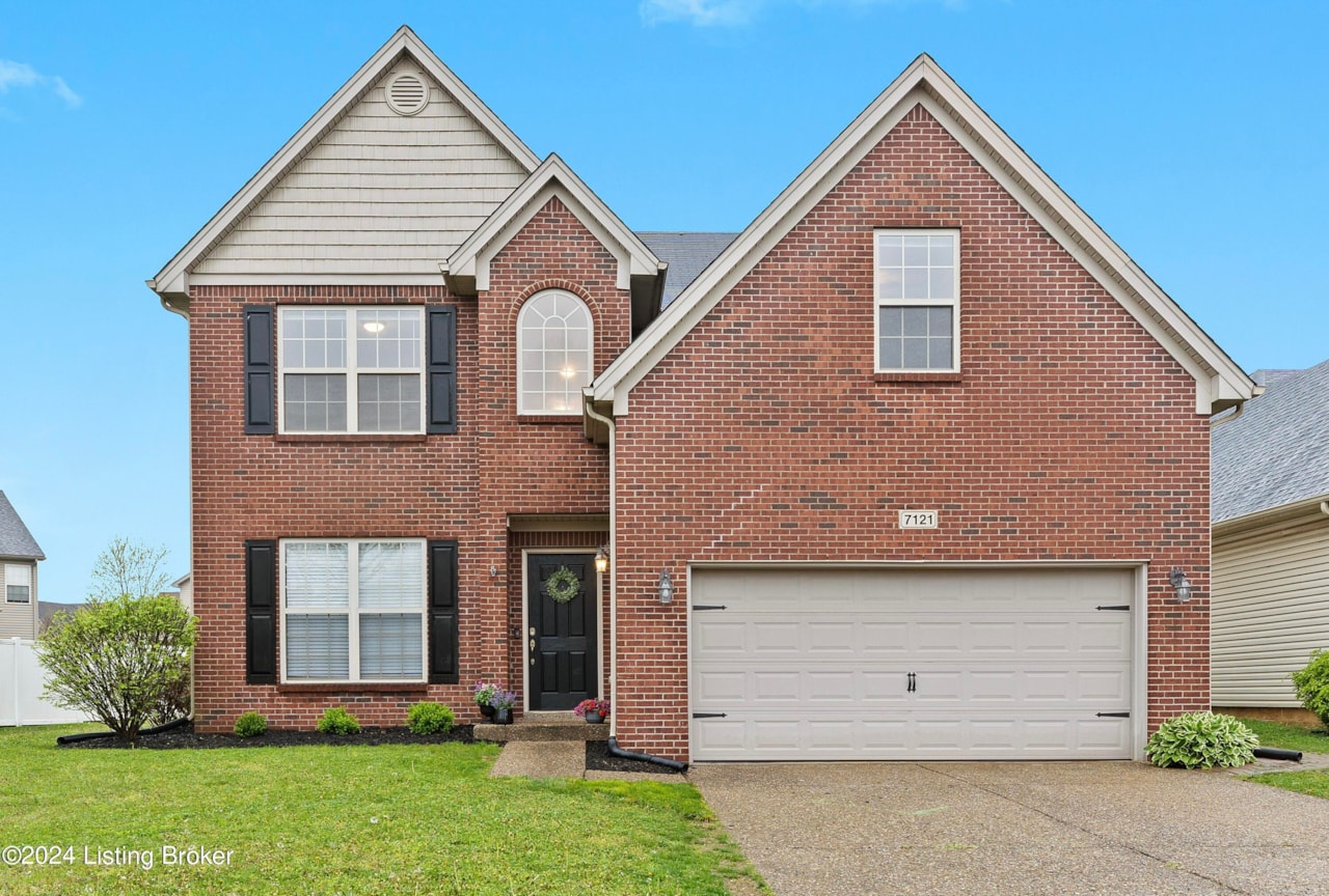 7121 Black Walnut Cir Louisville KY 40229 home for sale MLS 1658409