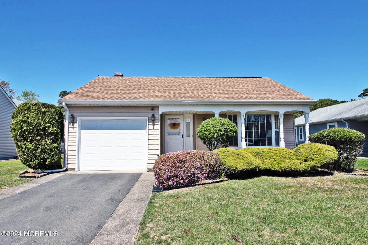 138 Paradise Blvd Toms River, NJ 08757 MLS 22410145