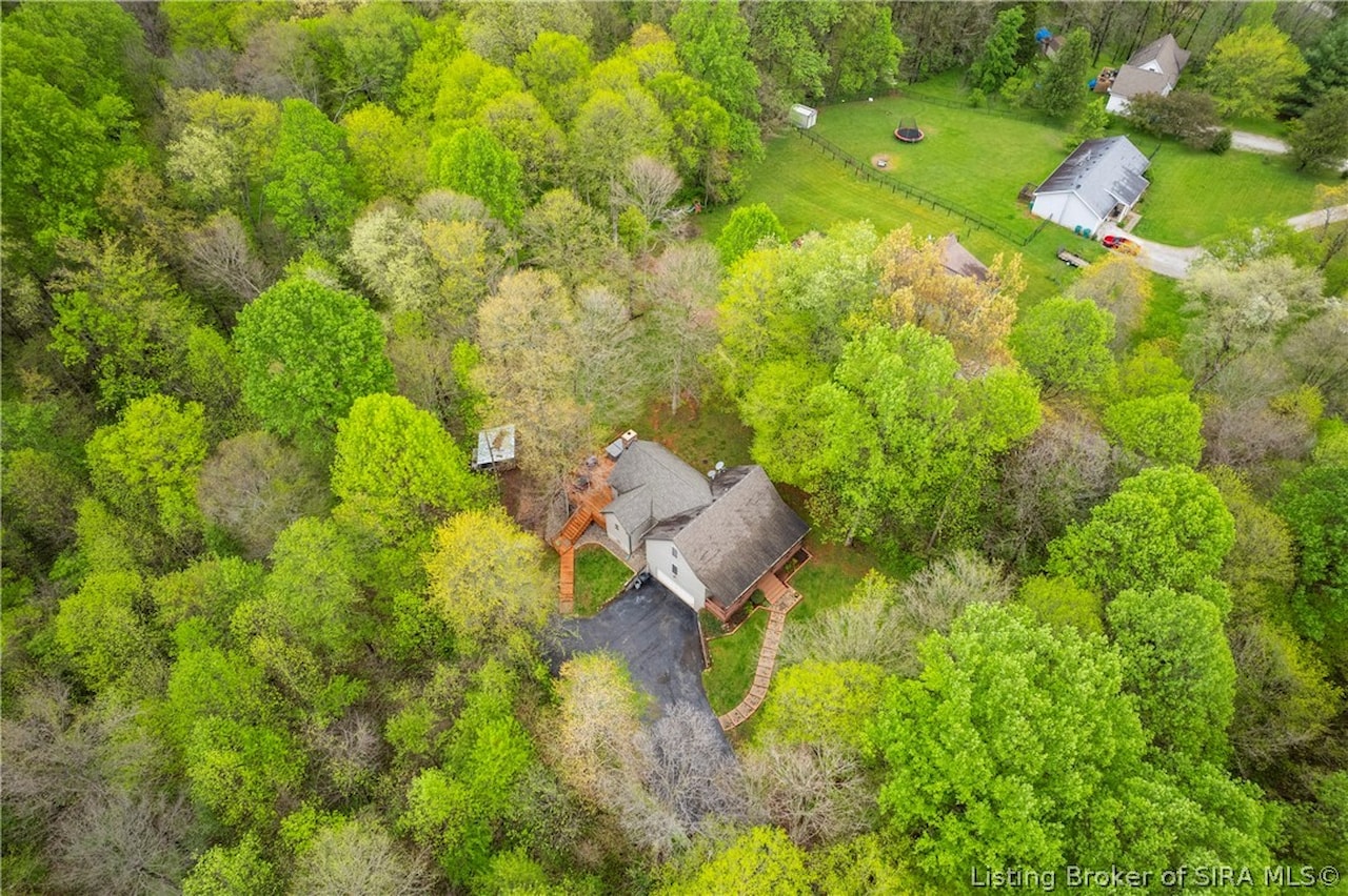 272 Flatwood Rd NE New Salisbury, IN 47161 | MLS 202407350