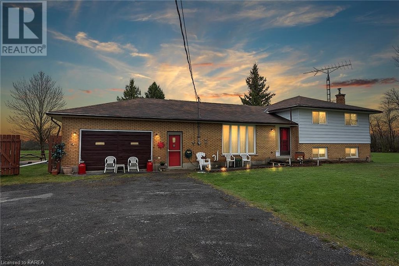 532 Petworth Road, Yarker, ON K0K3N0 MLS 40576215 Viewhomes.ca