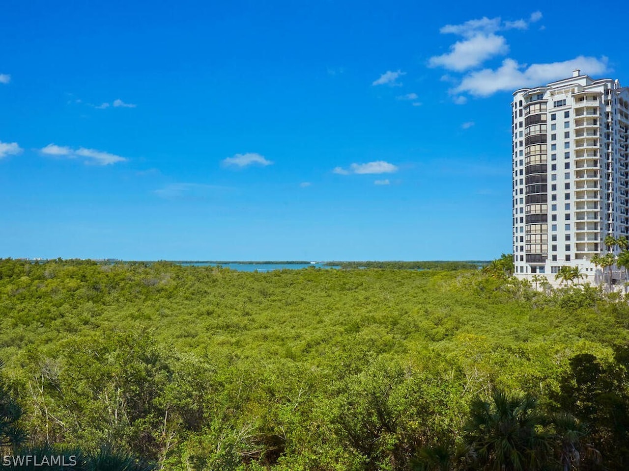 4875 Pelican Colony Blvd #304 Bonita Springs, FL 34134 | MLS 224035643