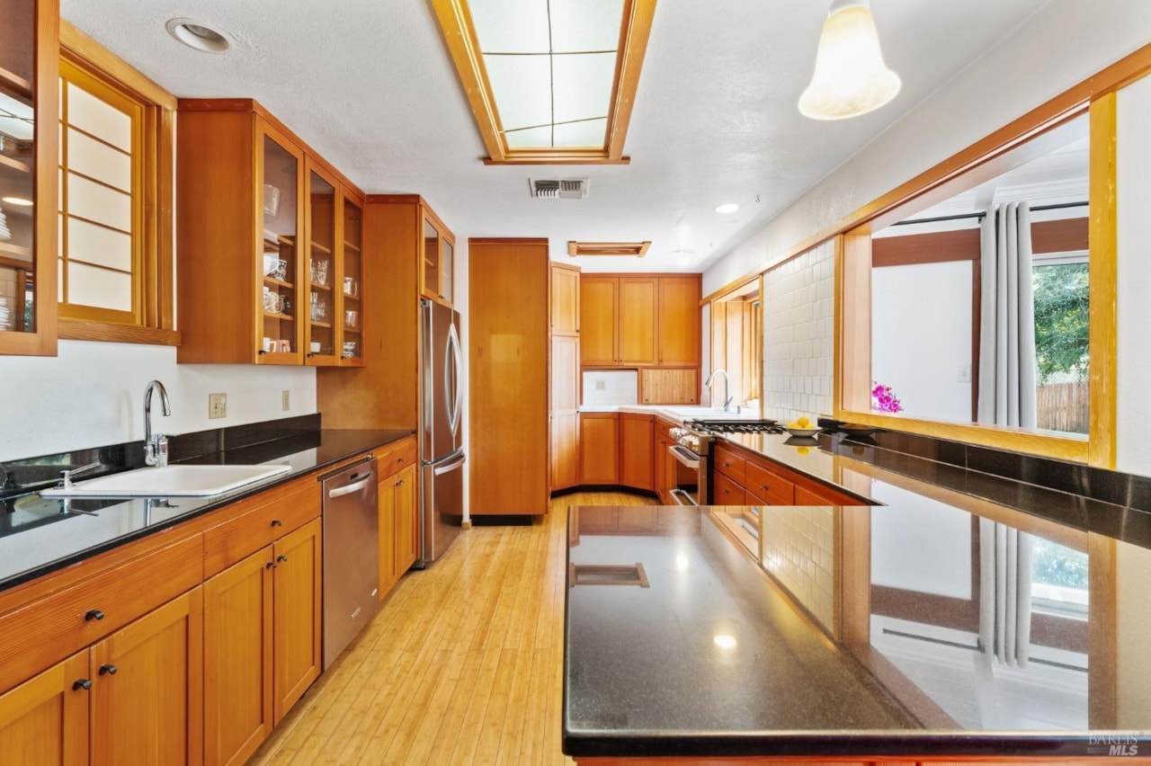 1651 Glenwood Drive Ukiah for Sale MLS 324029506 Eichler Homes