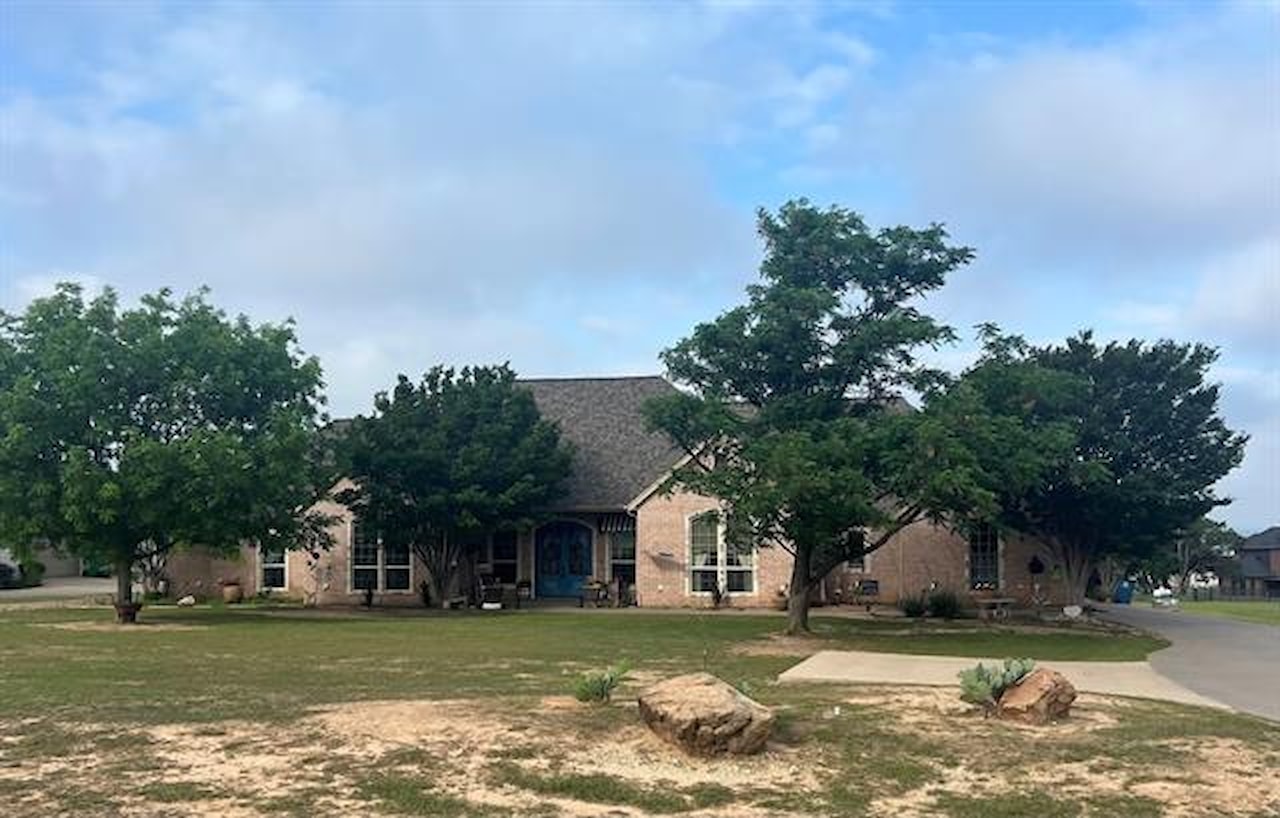 1606 Bentwater Parkway Granbury, TX 76049 home for sale, MLS20458552