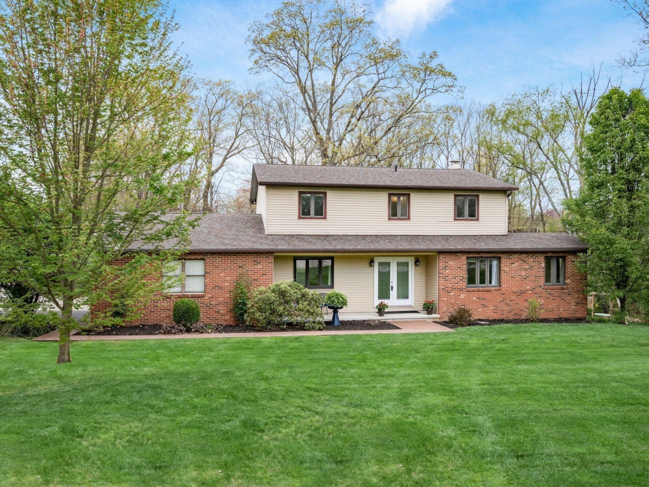 For Sale 449,900 A home for sale for sale at 8445 Ohio Wesleyan Court