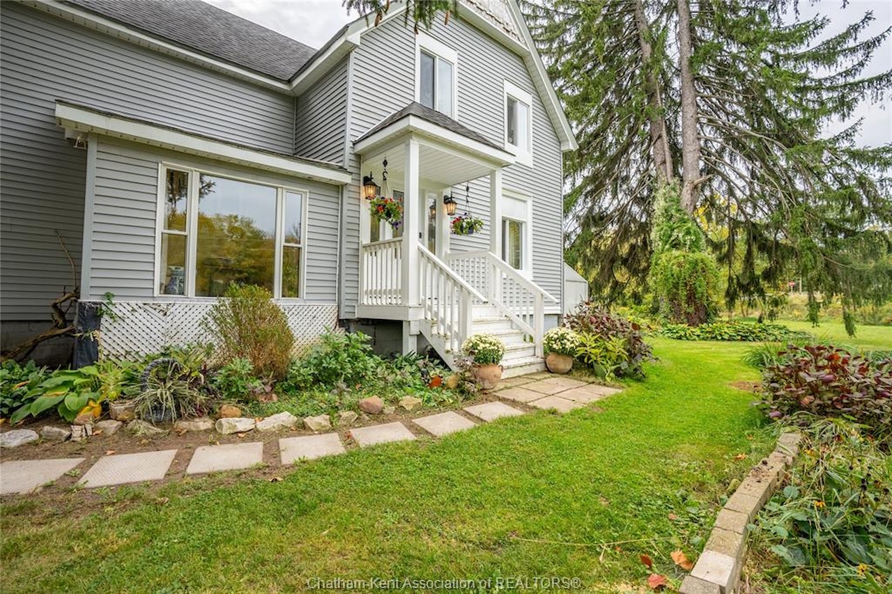 13402 Norton Line Thamesville, ON N0P 2K0 MLS® 24008453