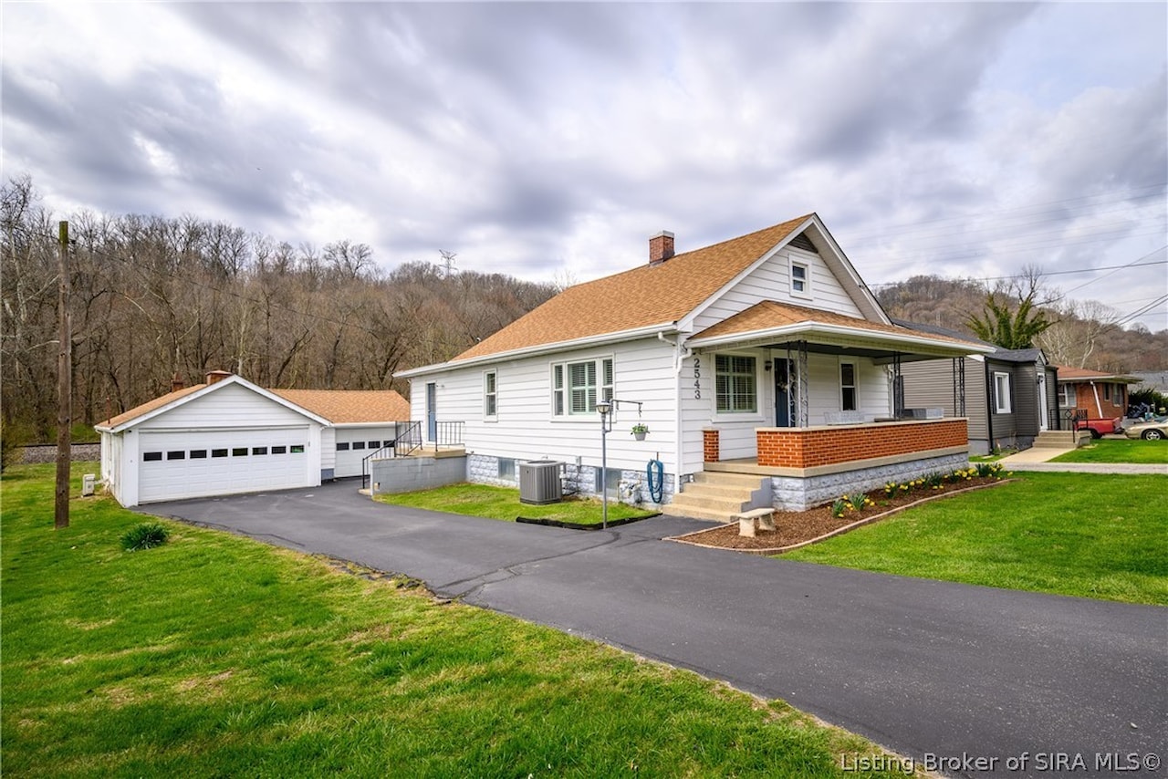 2543 Corydon Pike New Albany, IN 47150 MLS 202406713