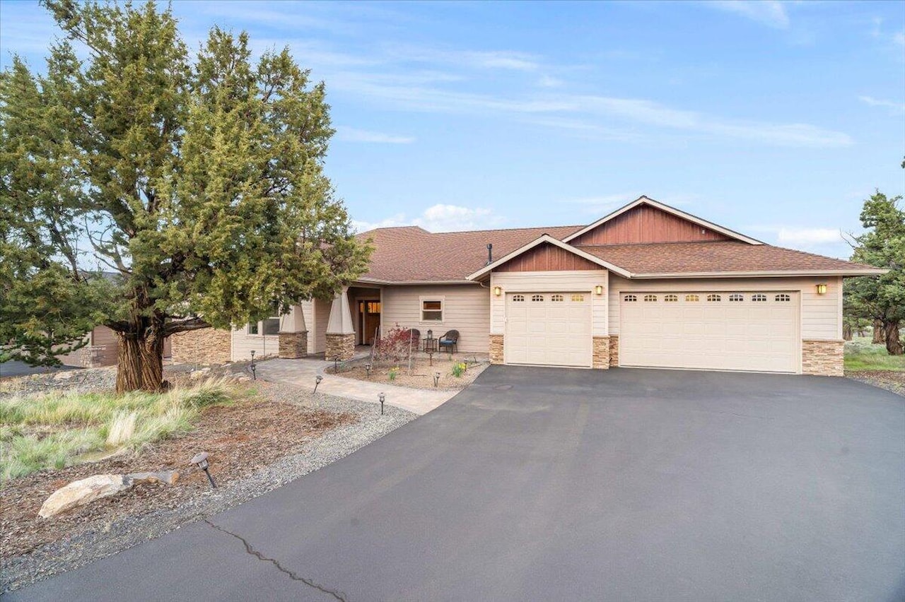 288 Highland Meadow Loop Redmond OR 97756 Eagle Crest Home For Sale