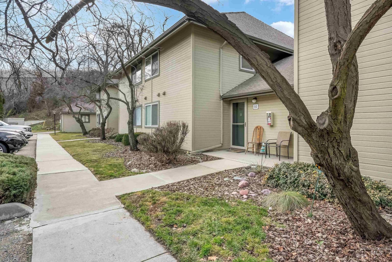 Home For Sale In Tomlinson Condo, Boise RealEstateIdaho