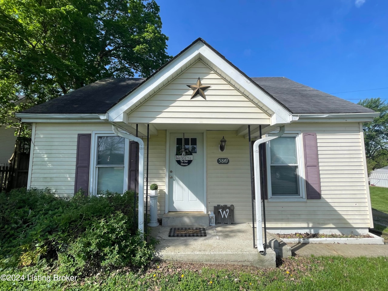 5849 Castle Highway Hwy Pleasureville KY 40057 home for sale MLS