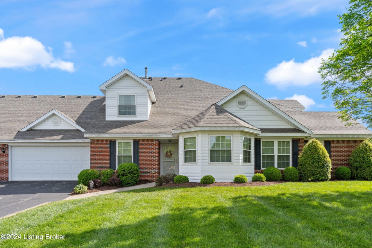 6908 Casey Pl Louisville KY 40229 home for sale MLS 1659714