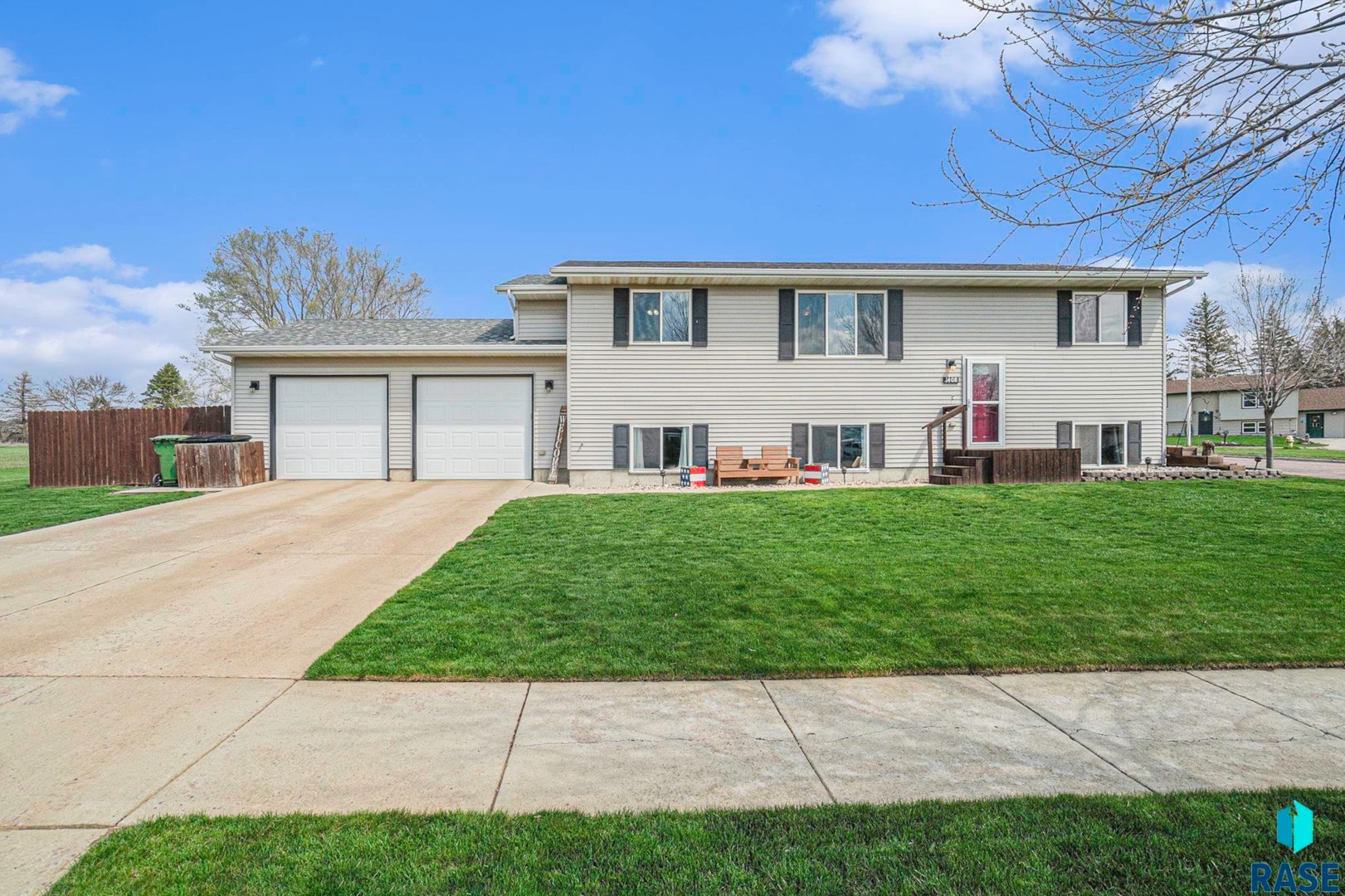 1408 NE 5Th St Madison, SD 57042 MLS 22403071