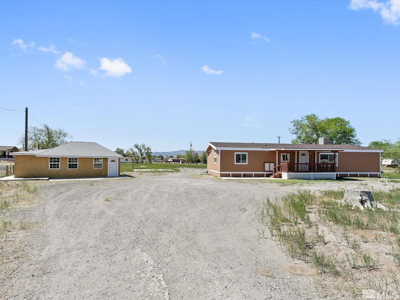 1045 Fremont St, Fernley, NV 89408 PHOTOS MLS 240004988