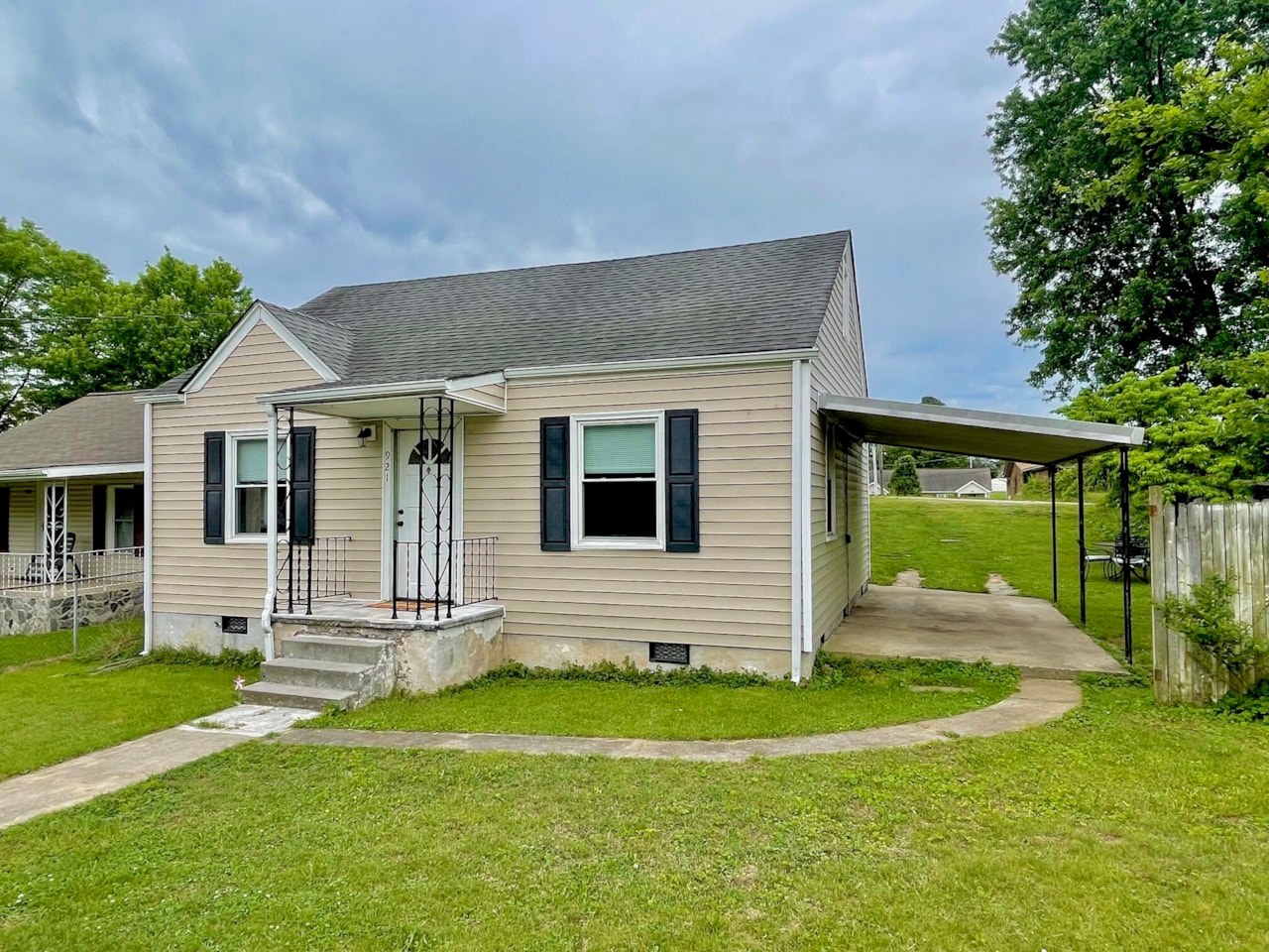 921 NE Connecticut, Roanoke, VA 24012 MLS 907441