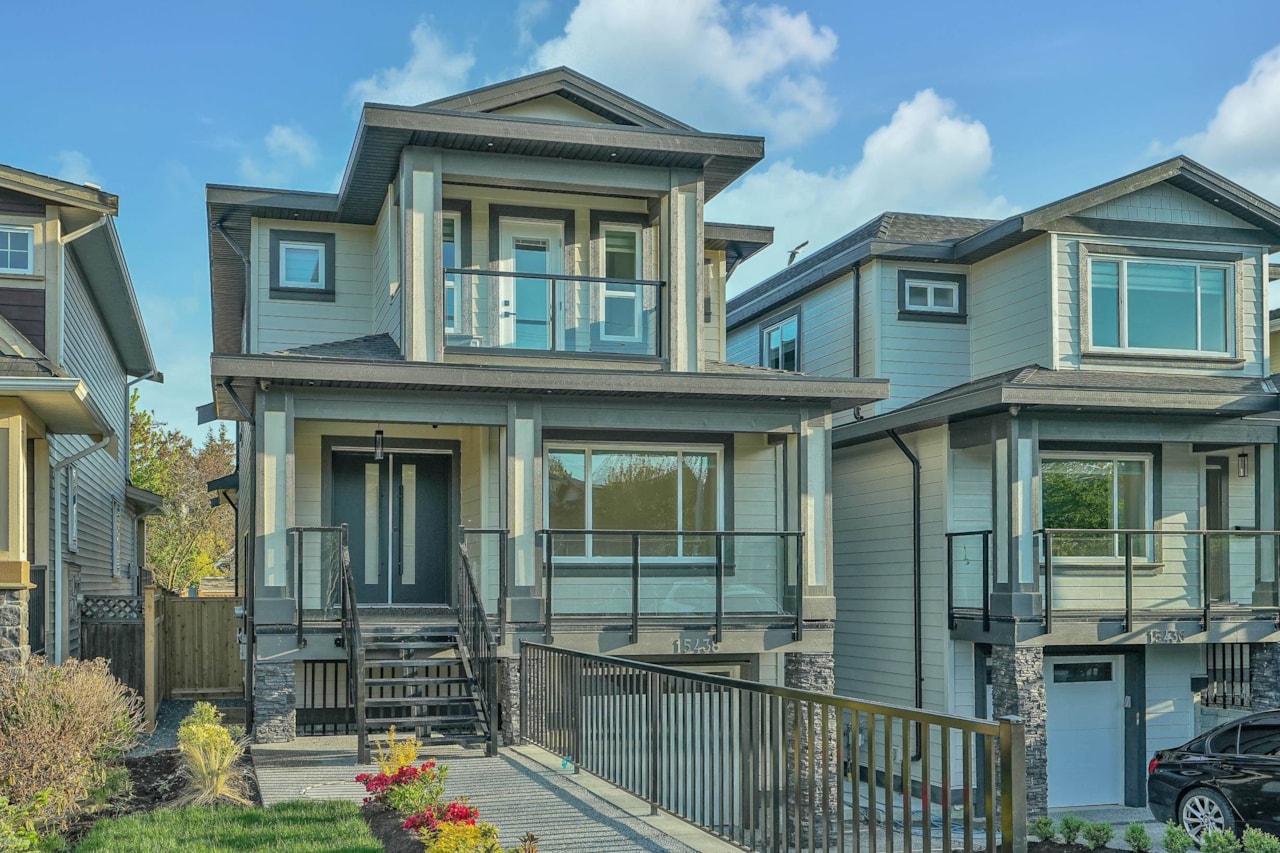 15438 Goggs Avenue White Rock, BC V4B 2N6 MLS® R2879758