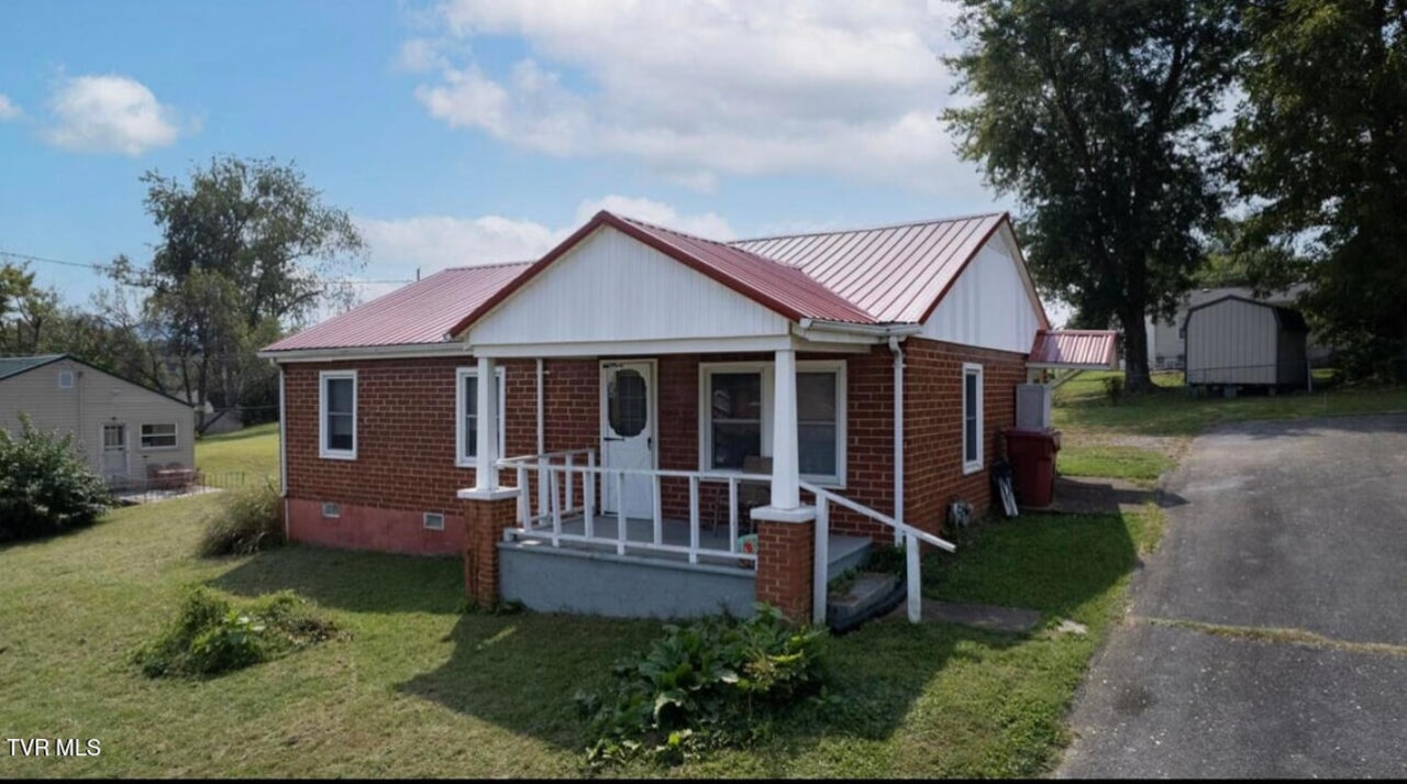 1015 Knob Creek Rd Johnson City, TN 37604 MLS 9964761