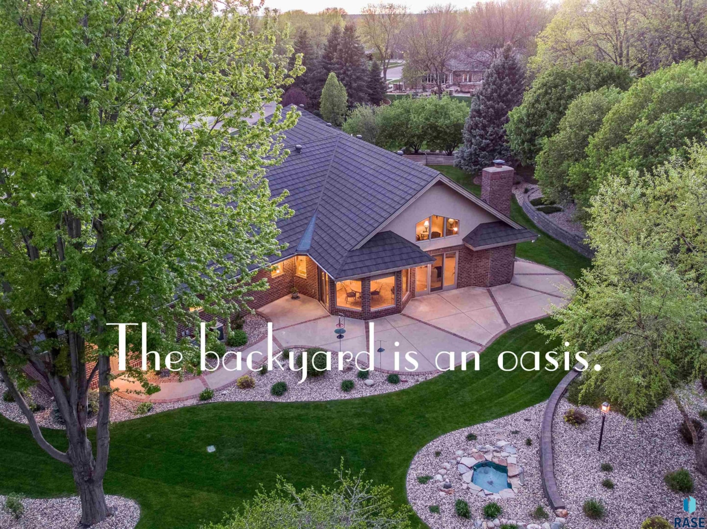 5108 S Sweetbriar Dr Sioux Falls, SD 57105 MLS 22403333