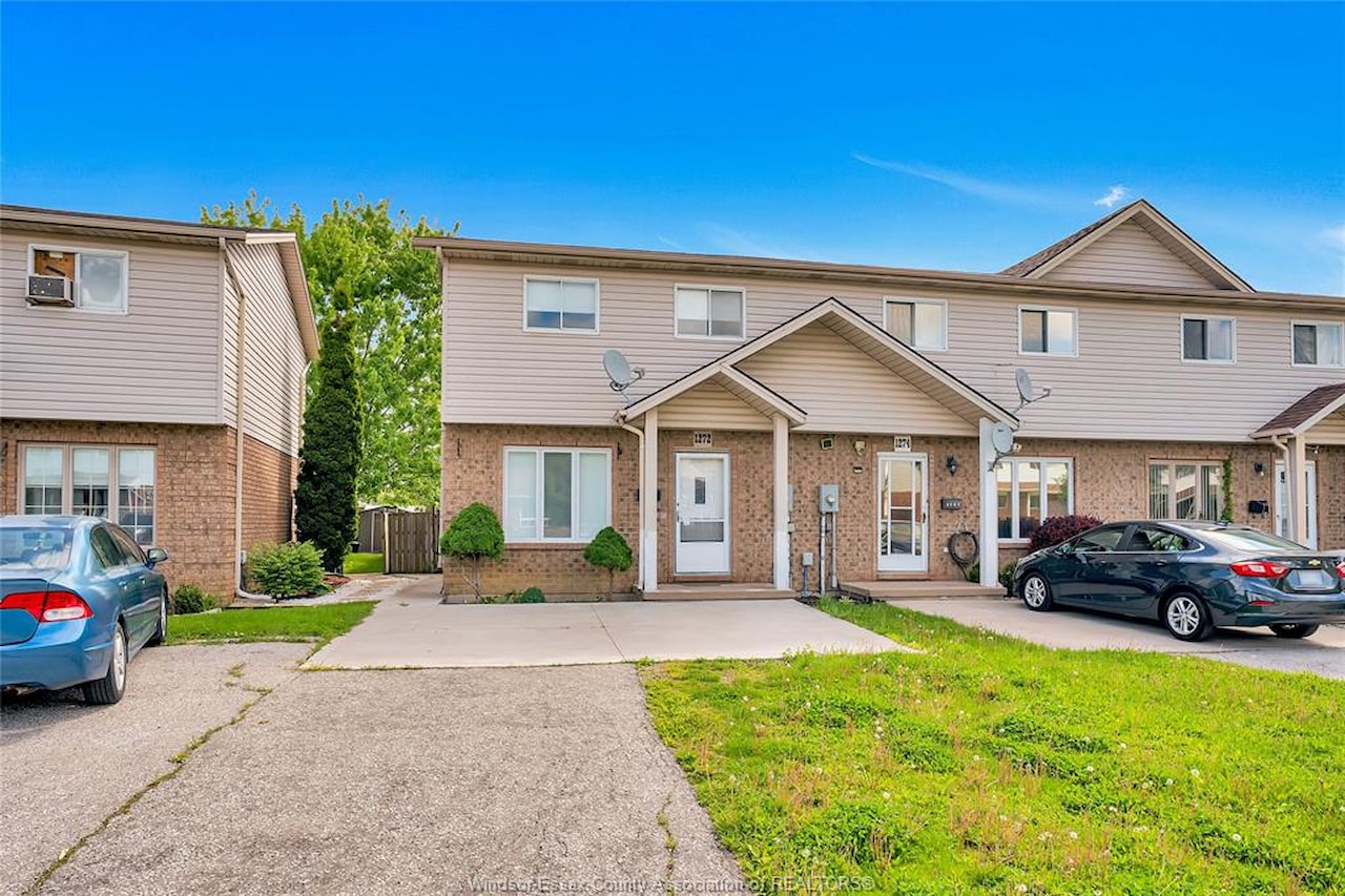 1272 South Pacific Windsor, ON N8X 5A2 MLS® 24011144